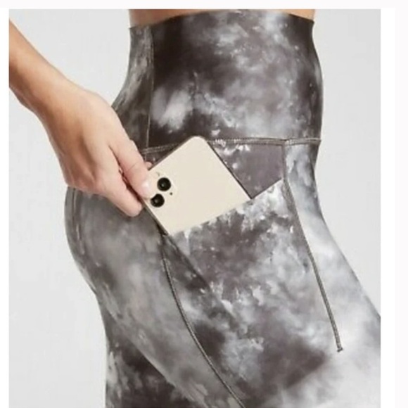 Athleta Salutation Stash Pocket II Capri Leggings in Gray Tie Dye - Picture 14 of 14